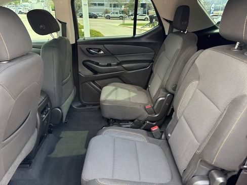 Used 2018 Chevrolet Traverse LT AWD/4WD image 11