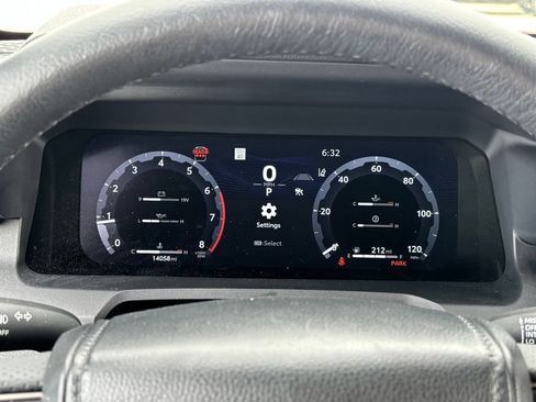 Used 2025 Toyota 4Runner Limited RWD image 27