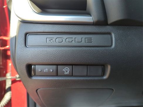 Certified 2023 Nissan Rogue S image 34