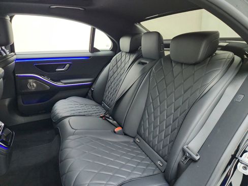 New 2026 Mercedes-Benz S 580e 4MATIC Sedan image 18