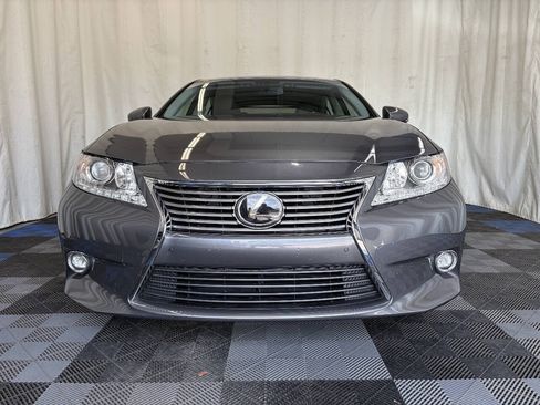 Used 2014 Lexus ES 350 w/ Luxury Package FWD image 5