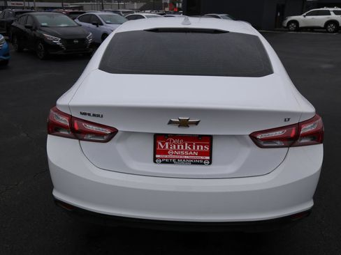 Used 2022 Chevrolet Malibu LT image 4