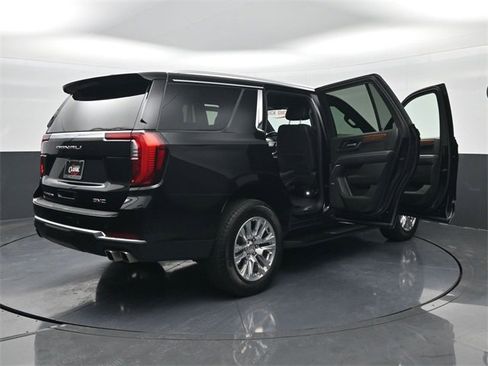 Used 2025 GMC Yukon Denali image 36