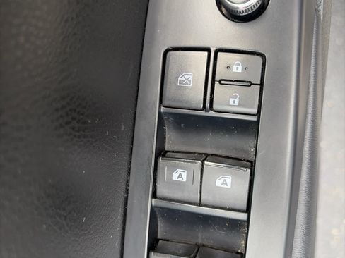 Used 2017 Toyota Highlander XLE AWD/4WD image 24