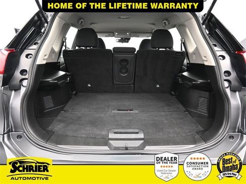 Used 2020 Nissan Rogue S image 31