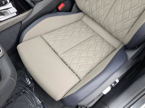 New 2026 Audi A6 Prestige AWD/4WD image 4