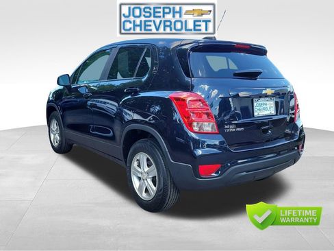 Used 2021 Chevrolet Trax LS w/ Tint and Cruise Package AWD/4WD image 3