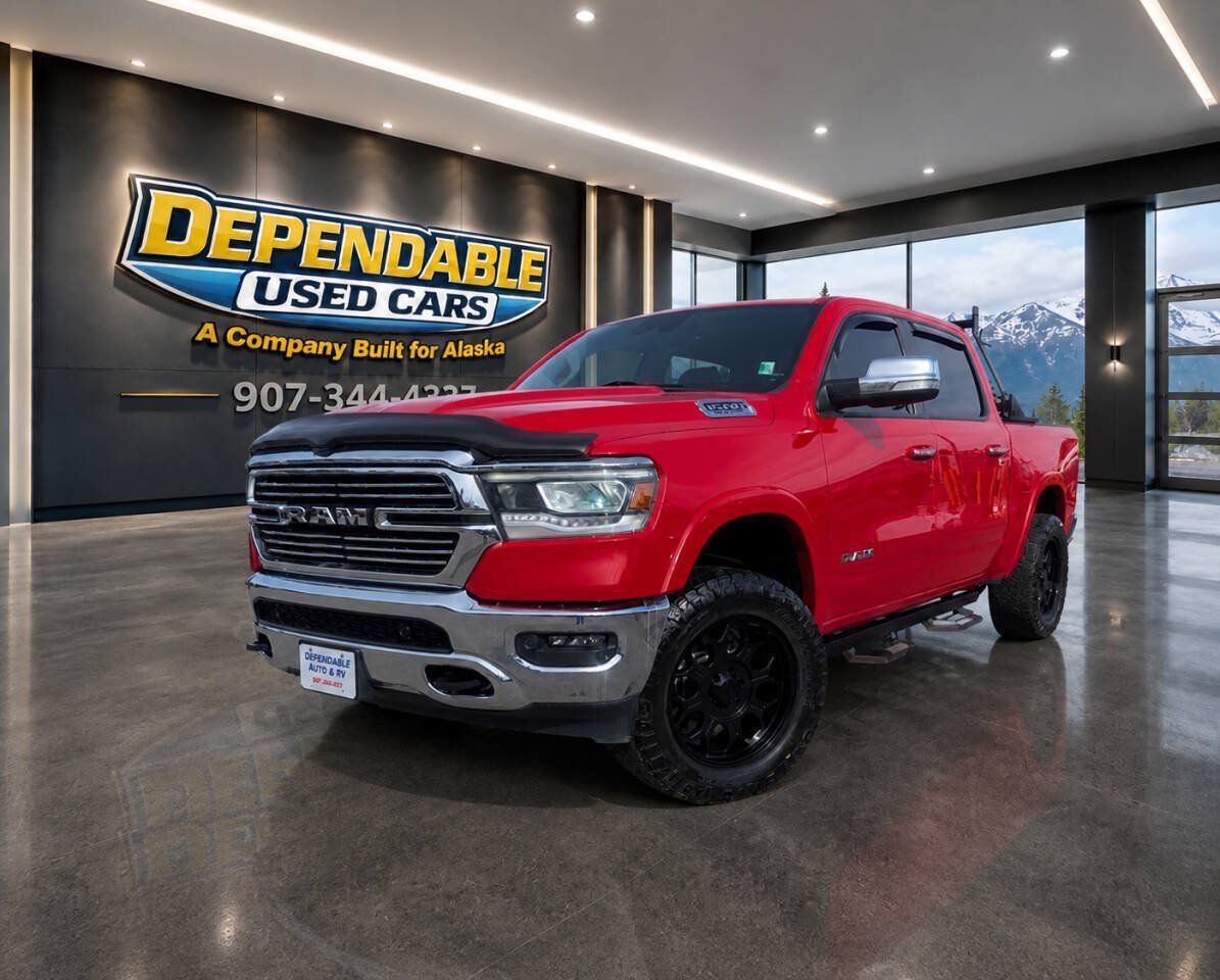 Used 2022 RAM 1500 Laramie AWD/4WD image 1