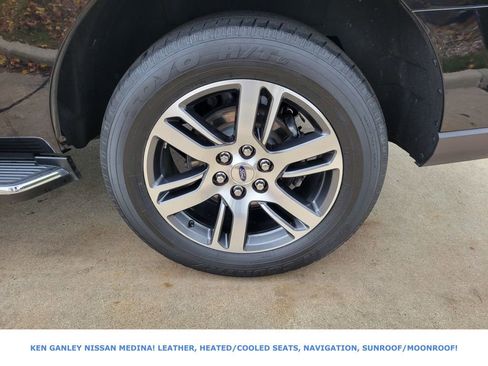 Used 2023 Ford Expedition Limited image 20