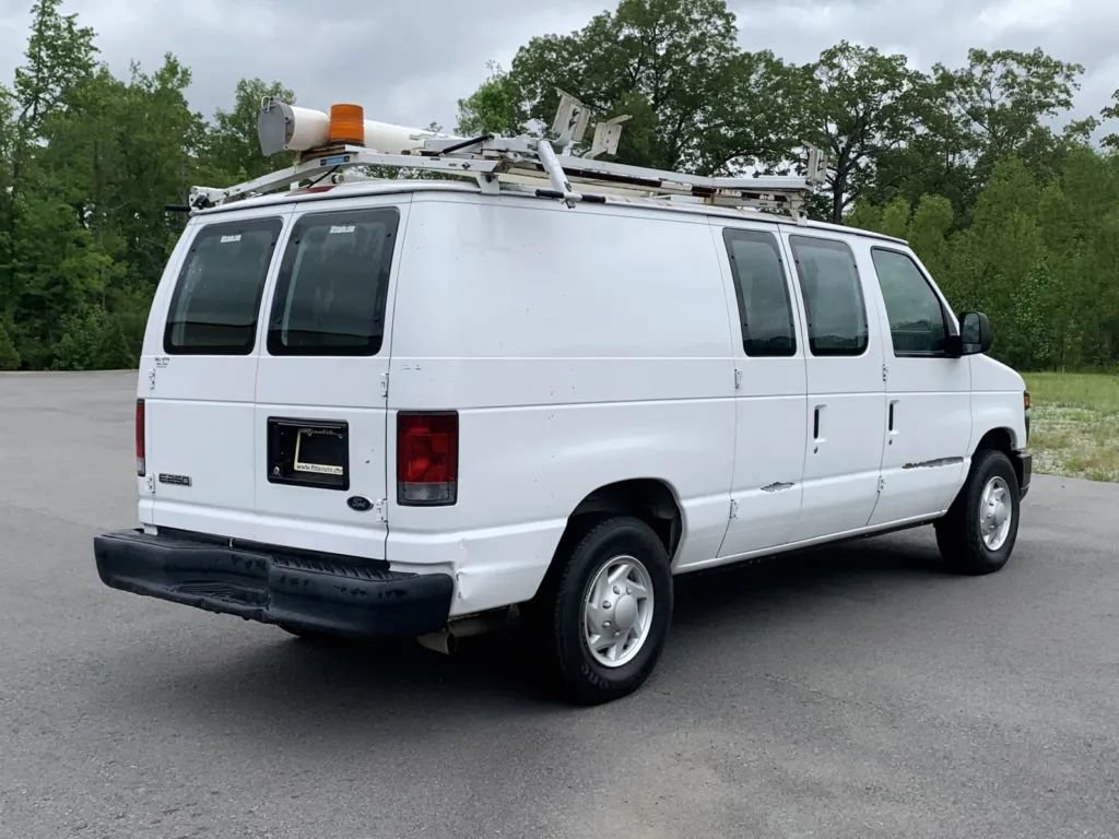 Used 2010 Ford E-250 and Econoline 250 RWD image 7