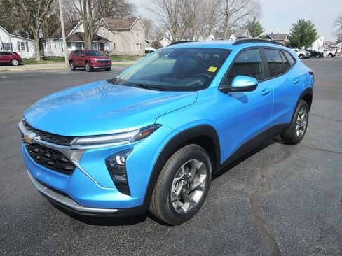 New 2026 Chevrolet Trax LT image 3