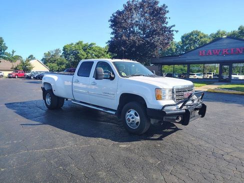 Used 2012 GMC Sierra 3500 Denali AWD/4WD image 3