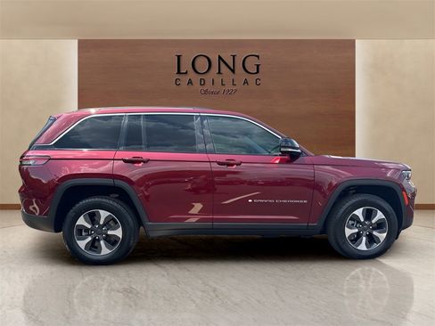 Used 2022 Jeep Grand Cherokee Limited 4xe image 6