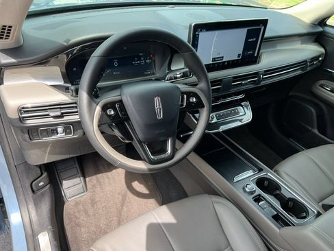 Used 2023 Lincoln Corsair AWD w/ Equipment Group 101A image 15