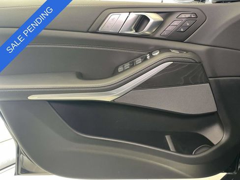 Used 2022 BMW X7 xDrive40i w/ Premium Package AWD/4WD image 31