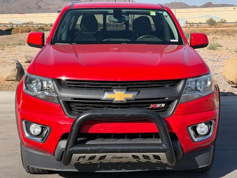 Used 2017 Chevrolet Colorado Z71 AWD/4WD image 4