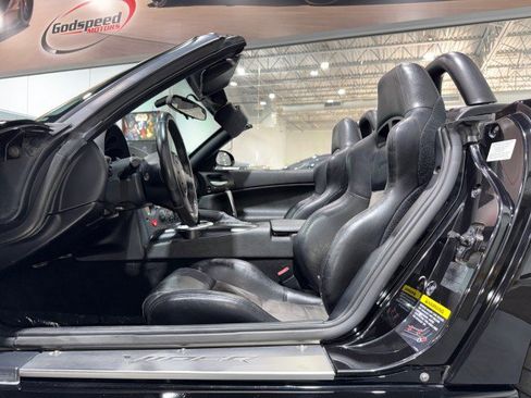 Used 2004 Dodge Viper SRT-10 RWD image 10