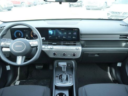 New 2026 Hyundai Kona SE image 14