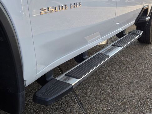 Used 2024 Chevrolet Silverado 2500 LTZ AWD/4WD image 12