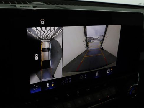 Used 2024 Chevrolet Colorado Z71 w/ Z71 Convenience Package 2 image 18