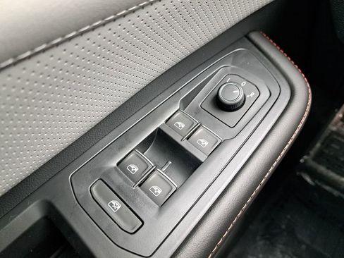 New 2026 Volkswagen Atlas Peak Edition AWD/4WD image 25
