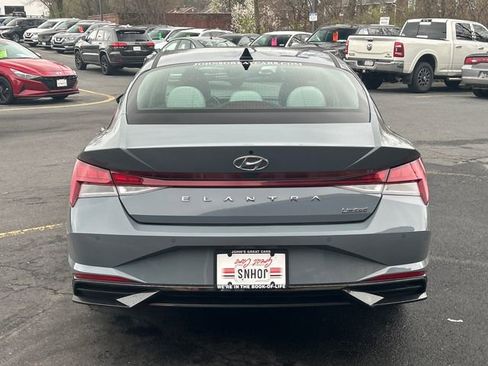 Used 2023 Hyundai Elantra Limited image 6