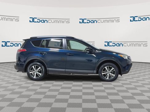 Used 2018 Toyota RAV4 XLE w/ Plus Extra Value Package AWD/4WD image 9