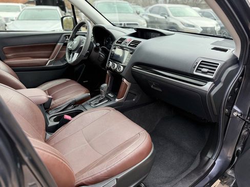 Used 2018 Subaru Forester 2.5i Touring image 6