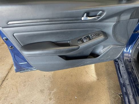 Certified 2022 Nissan Altima 2.5 S w/ Driver Assist Package FWD image 9