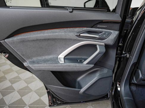 New 2025 Audi SQ5 Premium Plus image 22