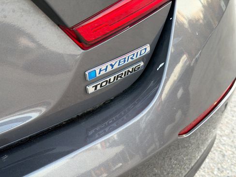 Used 2022 Honda Accord Touring image 11