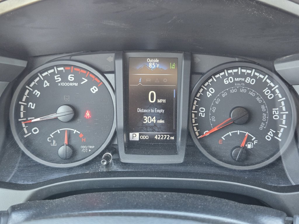 Used 2023 Toyota Tacoma SR RWD image 15