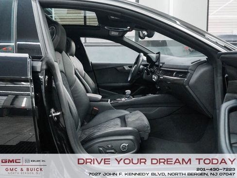 Used 2022 Audi S5 Premium image 36