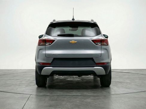 Used 2025 Chevrolet TrailBlazer LT AWD/4WD image 7