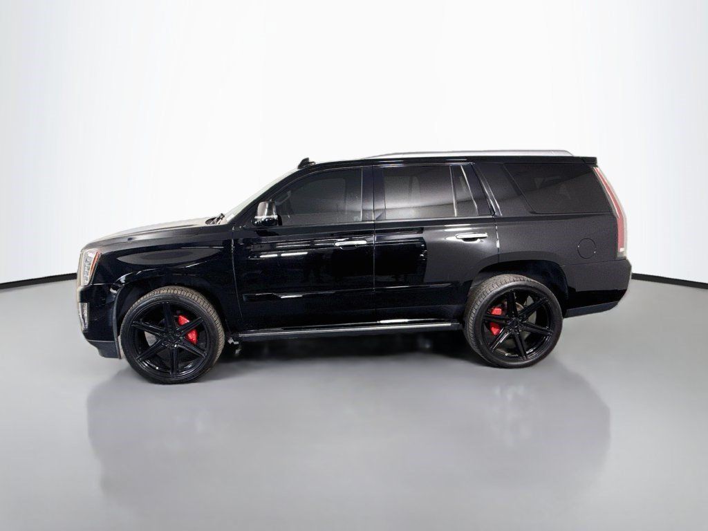 Used 2019 Cadillac Escalade Premium Luxury w/ Escalade Sport Edition RWD image 6