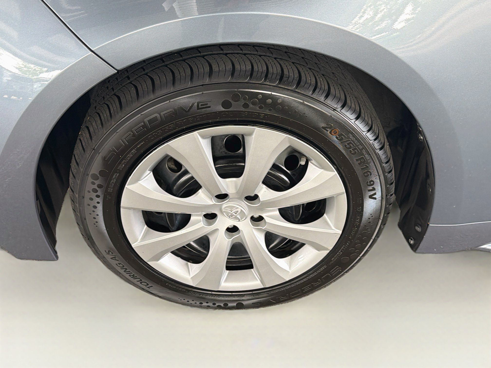 Used 2025 Toyota Corolla LE FWD image 11