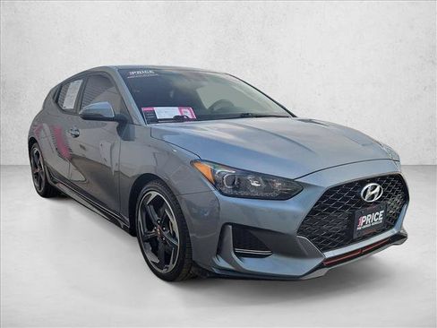 Used 2020 Hyundai Veloster Turbo FWD image 3