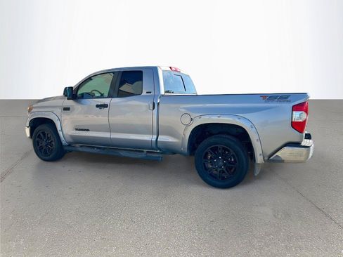 Used 2018 Toyota Tundra SR5 AWD/4WD image 6