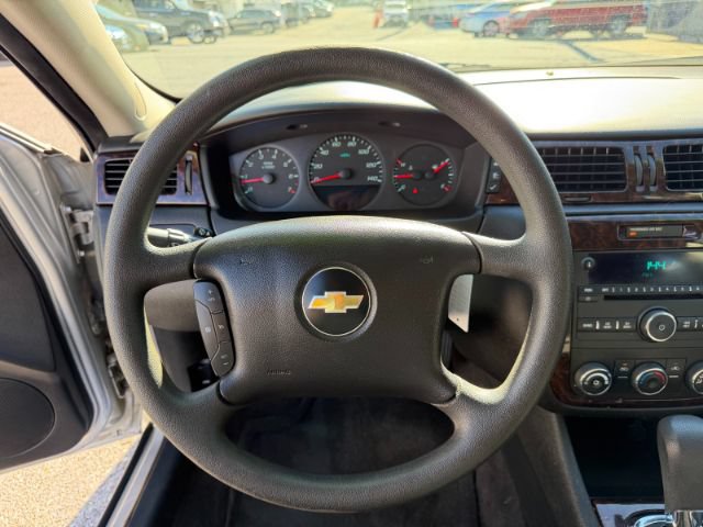 Used 2014 Chevrolet Impala Limited LS FWD image 10