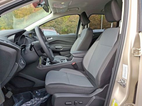 Used 2018 Ford Escape SE w/ SE Sync 3 Package image 14