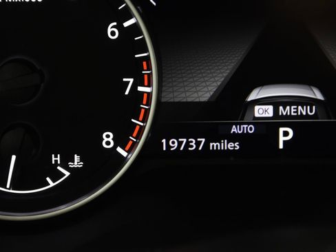 Used 2023 Nissan Pathfinder SL image 37