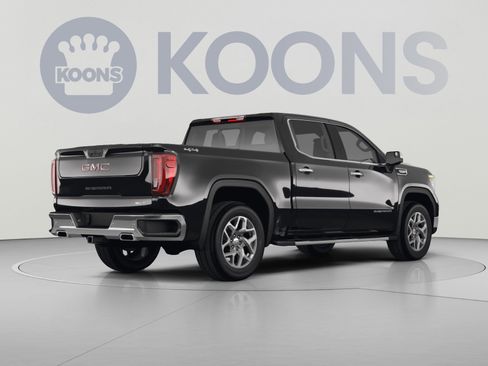Used 2025 GMC Sierra 1500 SLT AWD/4WD image 4