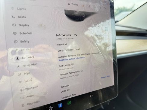 Used 2018 Tesla Model 3 Mid Range RWD image 9
