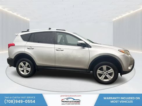 Used 2014 Toyota RAV4 XLE AWD/4WD image 8