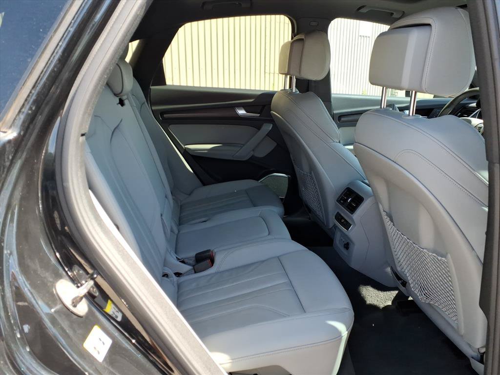 Used 2022 Audi Q5 2.0T Premium Plus w/ Premium Plus Package AWD/4WD image 15