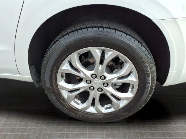 Used 2020 Buick Enclave Avenir w/ Avenir Technology Package AWD/4WD image 9