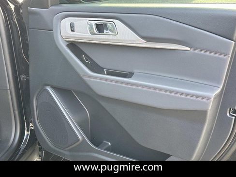 New 2026 Ford Explorer Active image 14