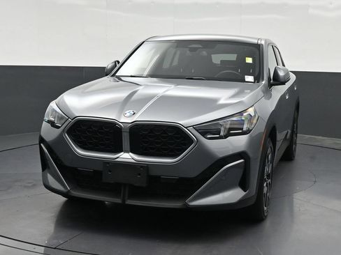 Used 2025 BMW X2 xDrive28i w/ Convenience Package AWD/4WD image 9