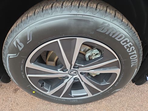 Certified 2024 Lexus RX 350 Premium w/ Accessory Package (Z1) image 9