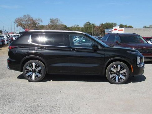 New 2026 Mitsubishi Outlander SEL FWD image 2